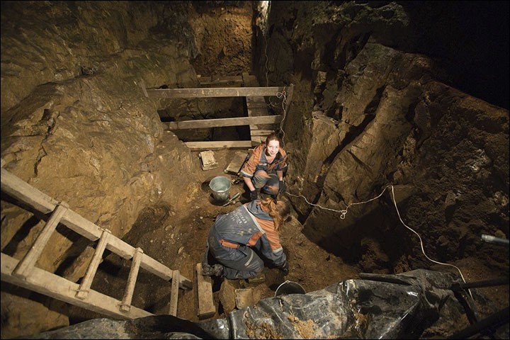 В Денисовой пещере работает экспедиция Новосибирского университета