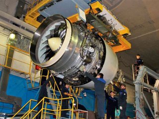 Сборка двигателя ПД-14 на заводе «Авиадвигатель» в Перми