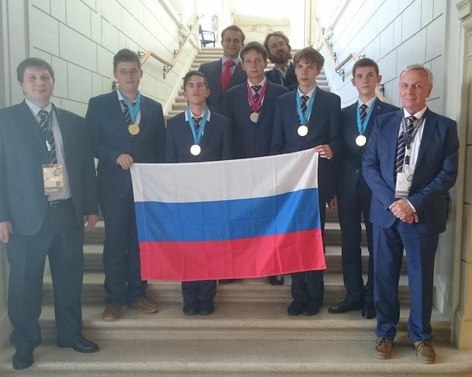 Российские школьники успешно выступили на международных олимпиадах по физике и математике