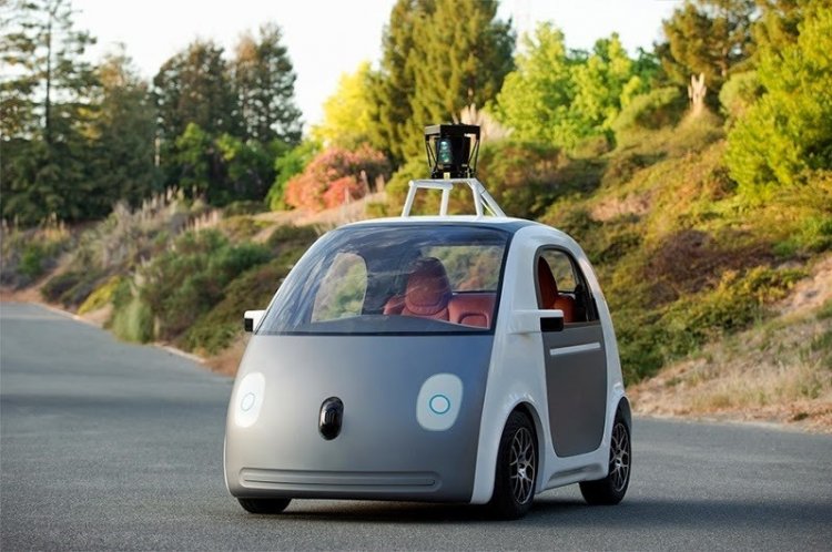 Google хочет вывести автомобили-беспилотники на дороги уже через 5 лет