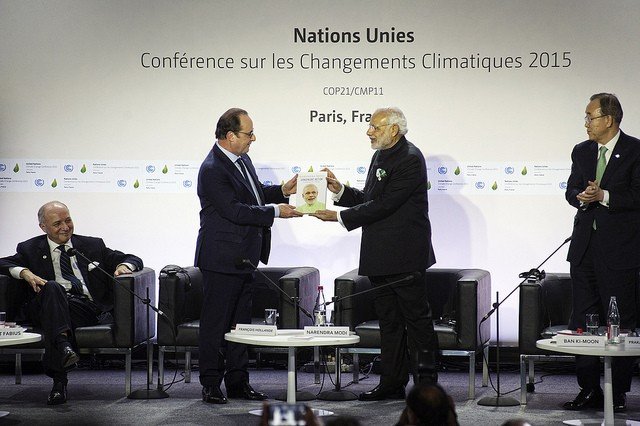 В Париже открылся климатический саммит COP21