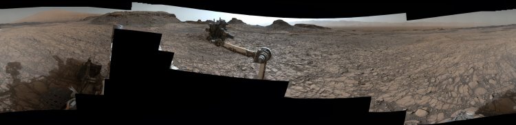 Панорамное фото марсианских холмов от Curiosity