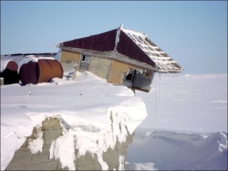 Авторы фото в галерее на тему исчезающего ландшафта в Арктике: Александр Обоимов, Виктор Никифоров / Siberian Times