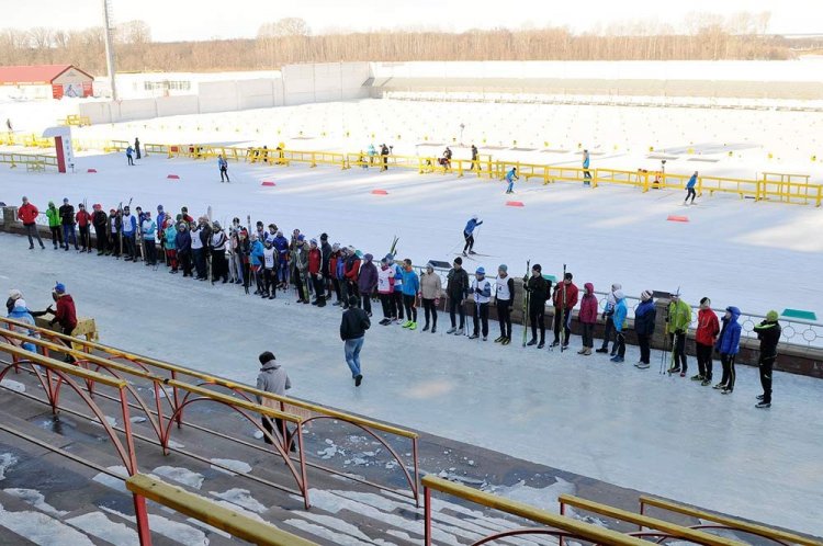 Команда ИПФ РАН приняла участие в X Академиаде по лыжным гонкам, состоявшейся в Уфе 12-16 марта 2016 г.