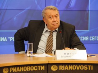 Пресс-конференция В.Е.Фортова