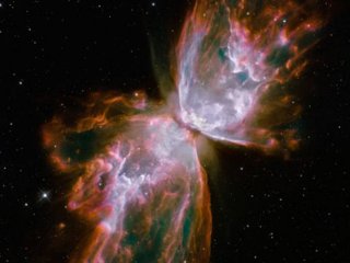 Туманность бабочки, снятая космическим телескопом Хаббла в 2009 году