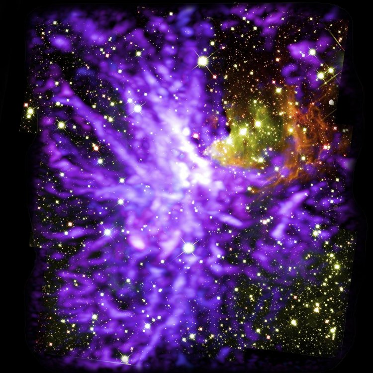 «Хаббл» и телескопы ALMA увидели рождение гигантского звездного скопления