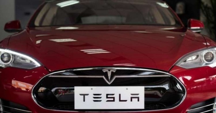 Илон Маск представил новую батарею для Tesla