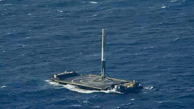SpaceX вторично посадила ракету на плавучую платформу