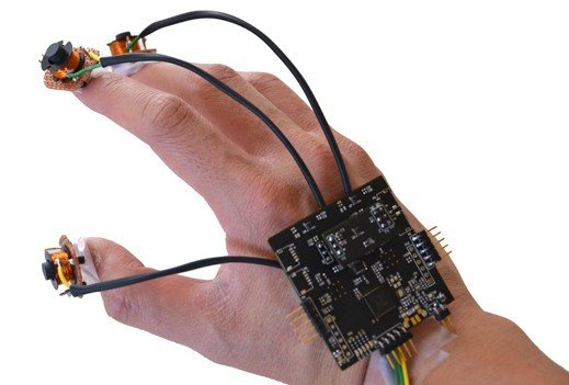 Ведется разработка системы электромагнитных датчиков для «виртуальной руки»