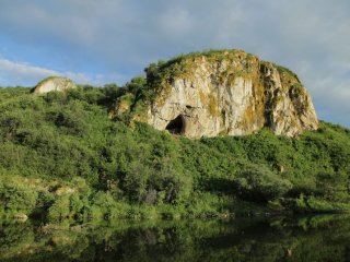 Рисунок 1. Чагырская пещера на Алтае. Источник Институт археологии и этнографии СО РАН