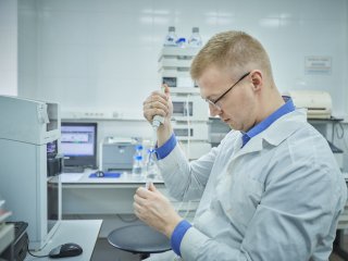 В ФИЦ питания и биотехнологии. Фото: Елена Либрик / «Научная Россия»