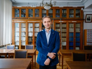 Новая эпоха в химии: от ИИ-помощников до 3D-печати. Интервью с академиком Валентином Ананиковым. Фото: Ольга Мерзлякова / «Научная Россия»