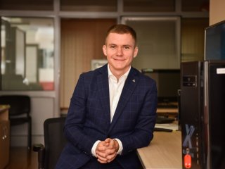 Директор Передовой инженерной школы «Материаловедение, аддитивные и сквозные технологии» НИТУ МИСИС Александр Александрович Комиссаров. Фото: Сергей Гнусков / пресс-служба Университета МИСИС
