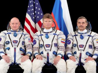 Космонавты проживут на МКС целый год
