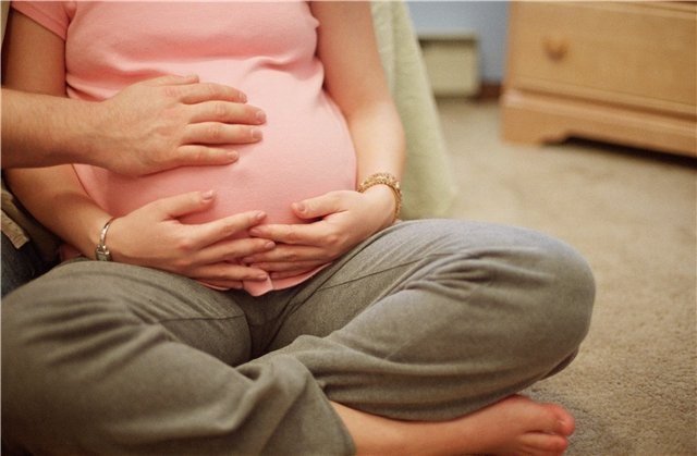 Ливерпульские медики выяснили, почему схватки в родах продолжаются часами