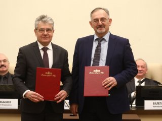 Подписание соглашений о сотрудничестве между РАН и региональными Академиями