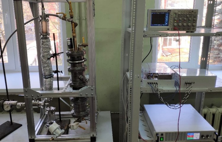 Установка для проведения плазмохимического пиролиза углеводородов в жидкой фазе. Источник: Евгений Титов