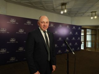 О международном сотрудничестве в области биотехнологии рассказал член-корреспондент РАН Дмитрий Кудлай на общем собрании РАН. Фото: Елена Либрик / «Научная Россия»