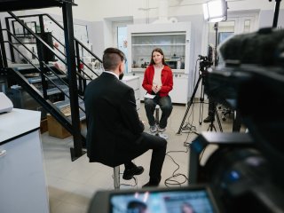 Запись интервью с биологом Евгением Максимовым. Фото: Ольга Мерзлякова / «Научная Россия»