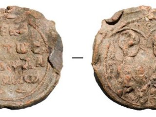 Печать Дамиана, найденная при раскопках в Суздальском Ополье. Фото пресс-службы ИА РАН