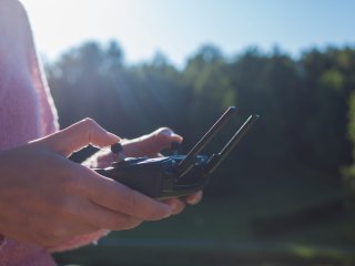 Российские ученые разработали алгоритмы стабилизации полета инсектоморфных роботов. Фото: trismegist8 / ru.123rf.com