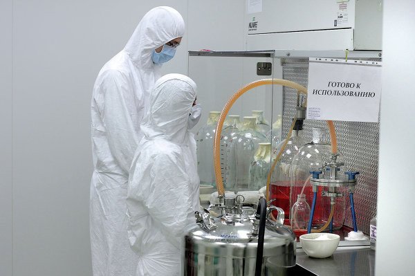 Ученые из Новосибирска завершили испытания вакцины против лихорадки Эбола