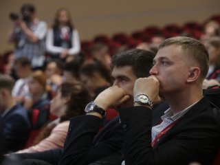 Александр Сергеев принимает участие в ВЭФ-2019…