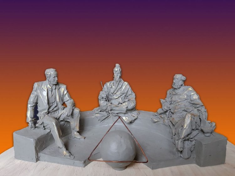 Эскиз монумента «Мыслители» — Зиновьев, Сократ, Конфуций. Скульптор Андрей Ковальчук
