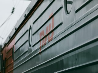 РЖД. Автор фото: Tengyart / Unsplash