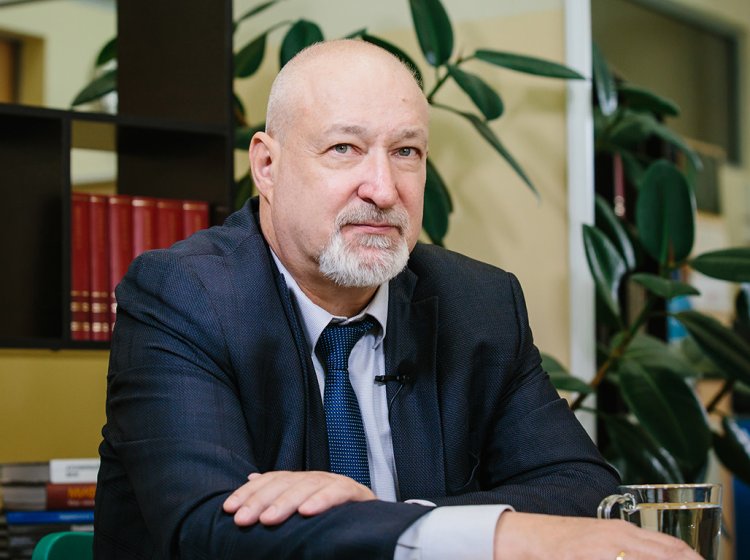 Директор Всероссийского научно-исследовательского и технологического института биологической промышленности, доктор биологических наук, академик Алексей Дмитриевич Забережный. Фото: Ольга Мерзлякова / «Научная Россия»