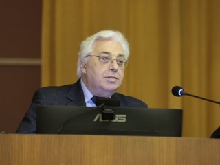 Академику Фортову — 80 лет! В ОИВТ РАН открылась мемориальная доска в память о великом ученом. Фото: Ольга Мерзлякова / Научная Россия