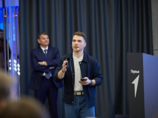 Юбилейный «День влюбленных в науку» памяти Сергея Капицы прошел в Национальном центре «Россия». Фото: Елена Либрик / Научная Россия