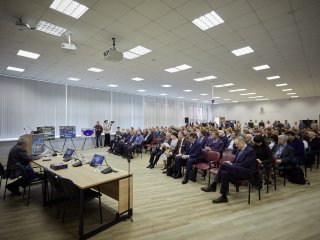 Пленарная сессия «Наука на пилотируемых орбитальных станциях» состоялась в ИКИ РАН 6 апреля. Фото: Елена Либрик / «Научная Россия»