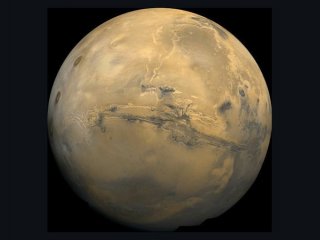 Итальянские ученые: на Марсе подо льдом спряталось озеро с жидкой водой