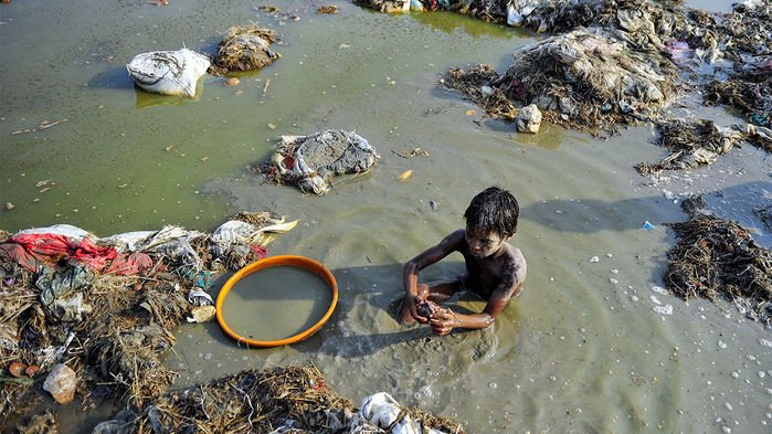 Индийский ученый умер, пытаясь привлечь внимание к загрязнению Ганга