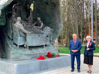 Ректор МГУ анонсировал открытие памятника к 75-летию Победы в Красновидово после снятия карантина