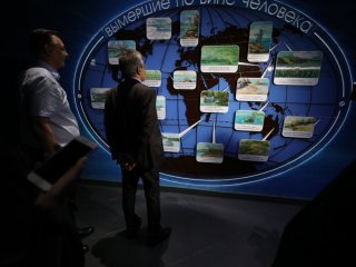 Глава РАН посетил Приморский океанариум