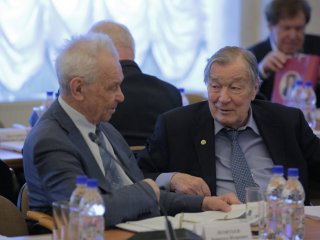 Академия отмечает 90-летие Жореса Алфёрова…