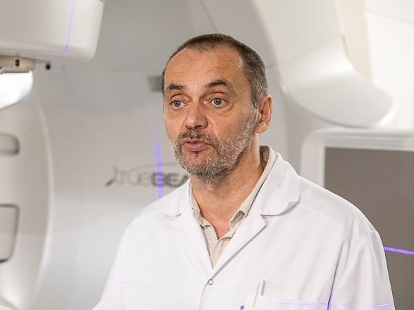«Лечим высокоточно» - профессор, заслуженный врач России Игорь Гулидов о лучевой терапии онкобольных
