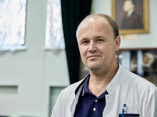 Подолог Ростислав Жуковский: педикюр ― это диета для стопы