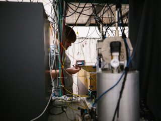 Вселенная квантовых вычислений: ФИАН и «Росатом» познакомили журналистов с технологиями будущего. Фото: Ольга Мерзлякова / «Научная Россия»