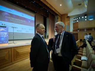 Мощные вычислители и искусственный интеллект: конференция «Суперкомпьютерные дни в России» проходит в МГУ. Фото: Елена Либрик / «Научная Россия»