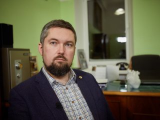 Д.В. Абрамочкин в своем кабинете. Фото: Елена Либрик / «Научная Россия»