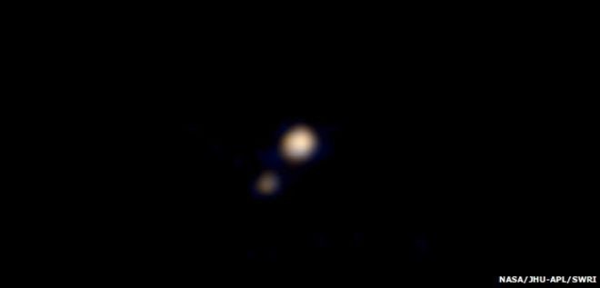 New Horizons прислал цветное фото Плутона