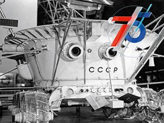 "Луноход-1" - первый советский самоходный космический аппарат