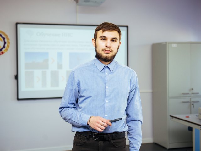 Нейросеть для дистанционного выявления повреждений ЛЭП использует снимки с дронов