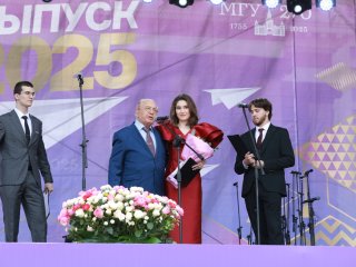 Лучшие из лучших: как Московский университет чествовал выпускников-отличников. Фото: Елена Либрик / «Научная Россия»