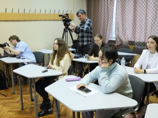 Живые реликты, механика памяти и эволюция нервной системы. Студенческий тур в ИВНД и НФ РАН. Фото: Николай Малахин / «Научная Россия»