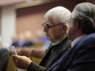 Академику Фортову — 80 лет! В ОИВТ РАН открылась мемориальная доска в память о великом ученом. Фото: Ольга Мерзлякова / Научная Россия